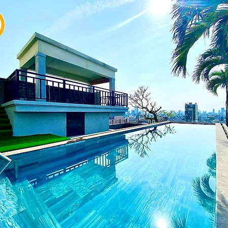 Tokyo Boutique Front Beach Hotel Da Nang Buitenkant foto